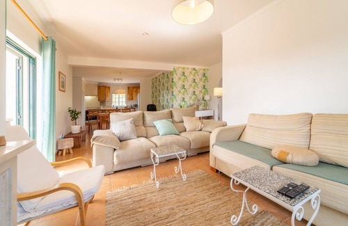 Aljezur Villa | Beautiful 3-bed family-size villa with garden, near beaches and nature