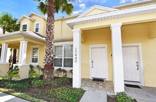 Four Corners House | Beautiful 3-Bed Villa 10 Minutes From Disney - Serenity Resort townhouse