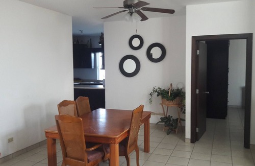 Bella Vista House | Beautiful 3 bedroom house right next to rute 13th, Casa de Los Abuelos in Rocky