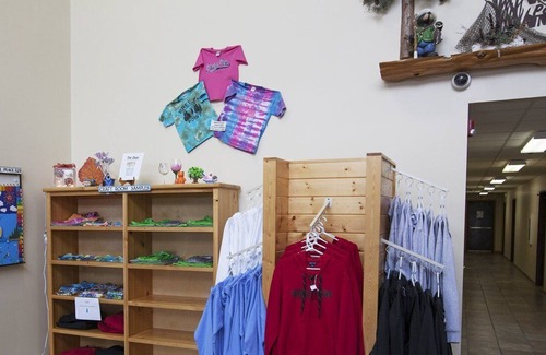 Breezy Point Apartment | Beautiful 3 bedroom unit at resort, sleeps 8