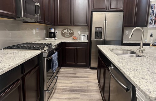 Parker House | Beautiful 3 Bedroom 2 and a half bath home in Parker. Sleeps 8