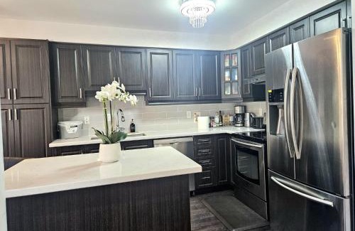 Whitby House | Beautiful 3 bedroom Entire detached home