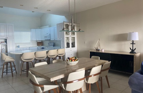 Bell Channel Bay Condo | Beautiful 3 Bedroom Penthouse Apartment on Bell Channel with a 30' Dock Slip!
