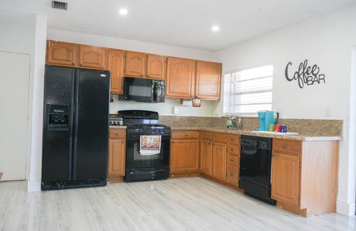 Ludlam House | Beautiful 3 BR home w/a refreshing pool, w/lots of yard space