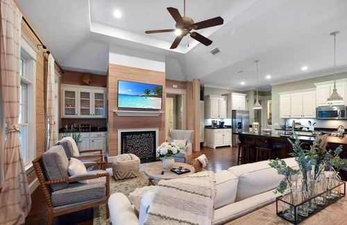 King City House | Beautiful 3 bed - 3 bath home located in Village Oaks