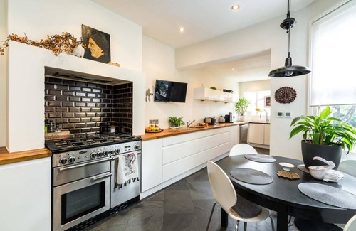 Forest Hill Cottage | Beautiful 3BD Home Forest Hill South London