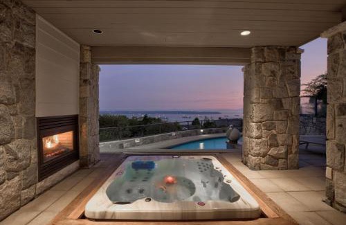 West Vancouver House | Beautiful 5 bedroom West Vancouver Mansion