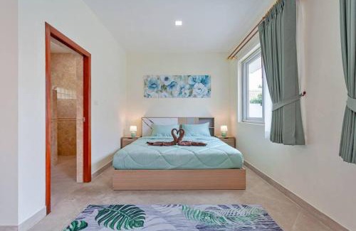 Huai Yai Villa | Beautiful 5 Bedroom Luxury Pool Villa in Pattaya