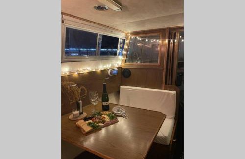 Sant Adria de Besos Boat Rental | Beautiful 70s vintage yacht boat in Barcelona