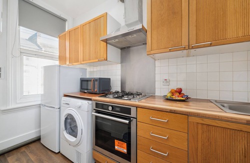 Brixton Apartment | Beautiful Abode in Brixton
