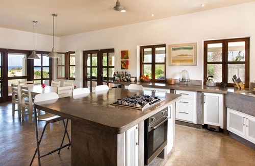 Todos Santos House | Beautiful Adobe Built Beach House with Great Ocean Views and Solar Heated Pool