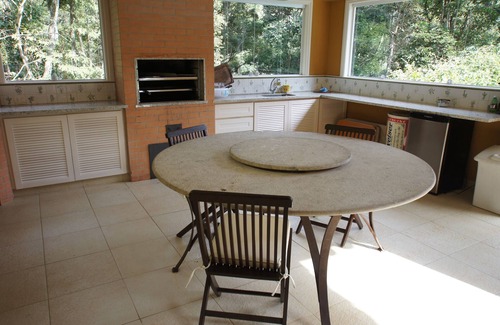 Correas Cottage | Beautiful and charming mansion surrounded by greenery and in complete privacy