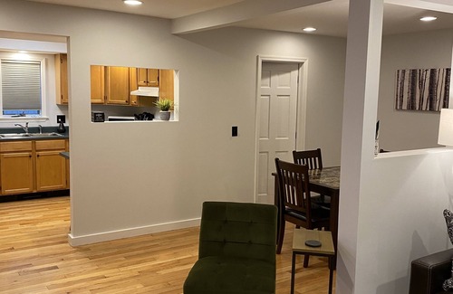 West End Apartment | Beautiful and clean 2 BR (sleeps 6) apt 1/2 mile to Cooperstown All Star Village