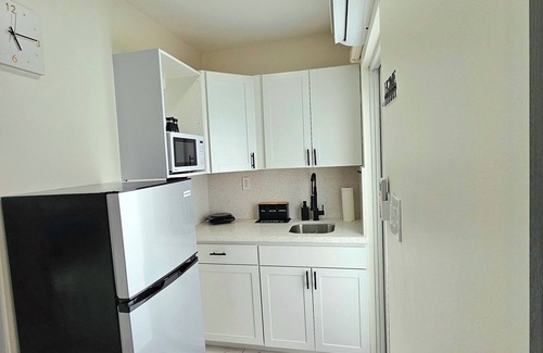 Pembroke Pines Apartment | Beautiful and cozy studio with independent entrance in Pembroke Pines