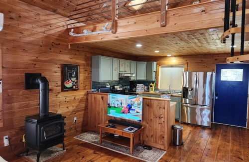 Lamoine Cottage | Beautiful and modern cape style cottage nested along the Jordan Tidal River.