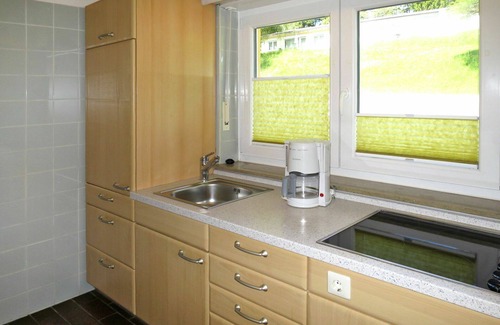 Maierhofen House | Beautiful apartment in villa for 4 guests with pool, TV, terrace, pets allowed and parking