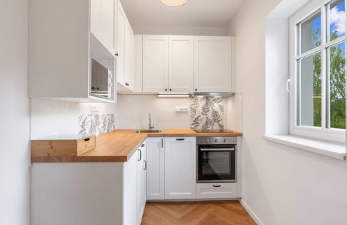 Hrensko Apartment | Beautiful apartment for 8 people with WIFI, TV, patio, pets allowed and parking