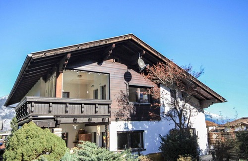 Axams Apartment | Beautiful apartment for 2 people with WIFI, TV and pets allowed