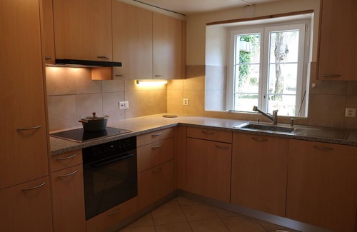 Villette Apartment | Beautiful apartment for 4 people with WIFI, TV, patio, pets allowed and parking