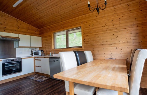 Drumnadrochit House | Beautiful apartment in villa for 6 people with WIFI, TV, patio, panoramic view and parking
