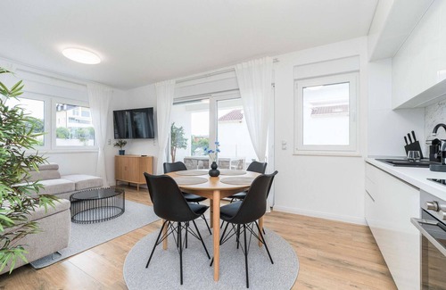 Kolan Apartment | Beautiful apartment in Mandre with WiFi