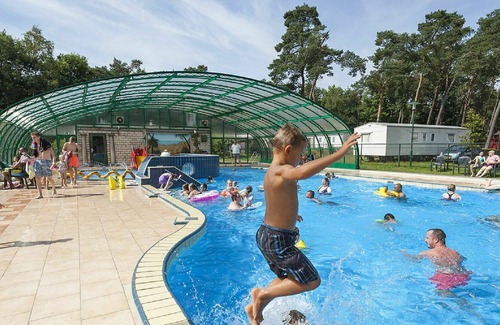 Schaarsbergen House | Beautiful apartment in villa for 4 guests with pool, WIFI, TV, terrace, pets allowed and parking