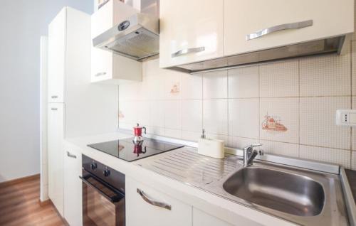 Piombino Apartment | Beautiful Apartment In Piombino