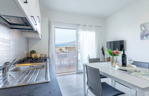 La Muddizza Apartment | Beautiful apartment for 5 people with A/C, TV, terrace, pets allowed and parking