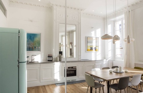 Bordeaux Golden Triangle Apartment | Beautiful apartment, luxuriously restorated