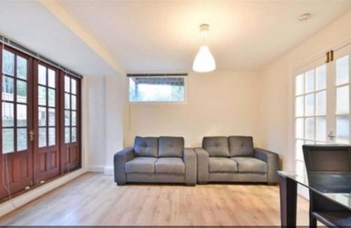 Woodberry Down House | Beautiful apartment with garden