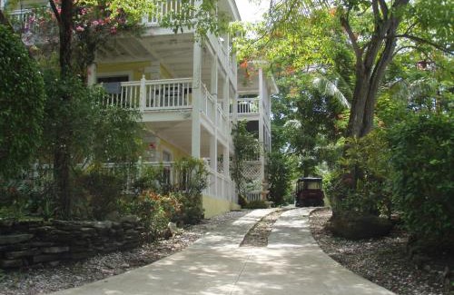 Contadora Island Apartment | Beautiful Apartment with Terrace