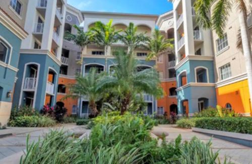 South Miami Apartment | Beautiful Apartment with Pool in Miami