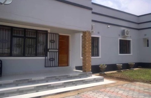 Livingstone Apartment | Beautiful Apartment 2