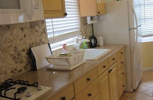 Stocking Island Cottage | Beautiful Beach Eco-Cottage on Stocking Island