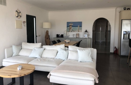 Olhao Villa | Beautiful Beach House on Armona island with Sea Views