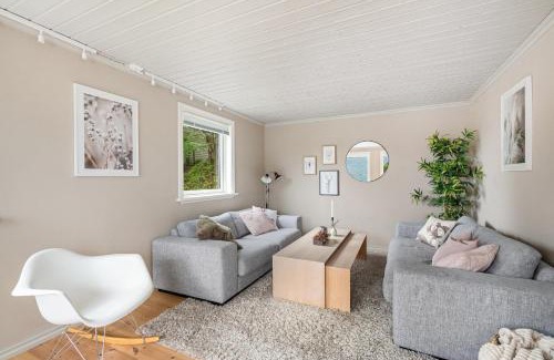 Forsand kommune House | Beautiful Beach line Cabin with sauna near Pulpit Rock