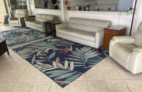 Makaha Condo | Beautiful Beachfront Corner Unit Condo with wraparound lanai