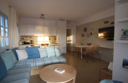 Ios House | Beautiful beachfront property