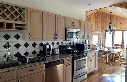 Vermilion House | BEAUTIFUL BEULAH BEACH - GORGEOUS BEACH, WONDERFUL VACATION GETAWAY