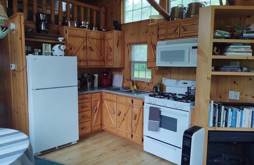 Lovell House | Beautiful Cabin Next To Hiking and Snowmobile Trails And Forest Reserve