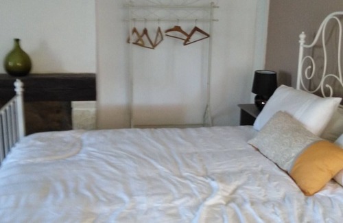 Lussan Bed & Breakfast | Beautiful Chambre D'hotes in stunning location