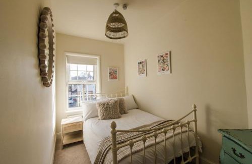 Chester House | Beautiful Chester Cottage
