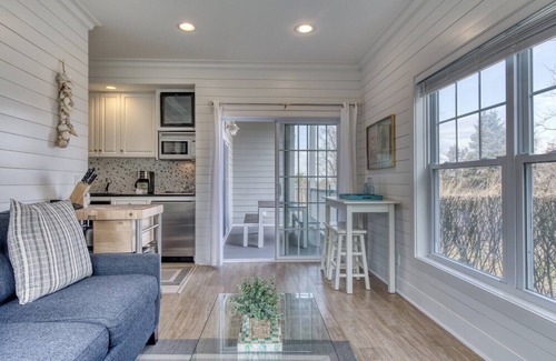 Greenport West House | Beautiful condo on the Long Island Sound in a resort