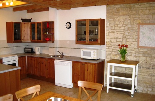 Crezieres House | Beautiful converted barn - La Grange at Les Hiboux family friendly cottages.