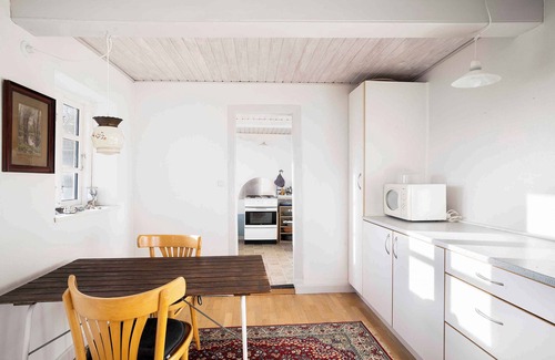 Tranekaer House | Beautiful cottage in Tranekær, 200 m to.