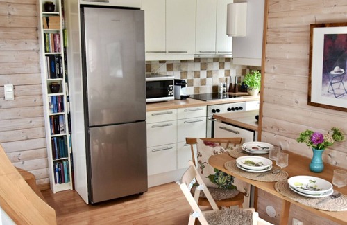 Granna House | Beautiful cottage on a lakeside plot by Lake Bunn outside Gränna | SE05077