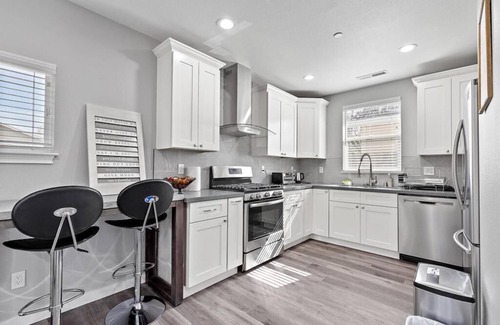 Mountain View House | Beautiful Cottage in Silicon Valley