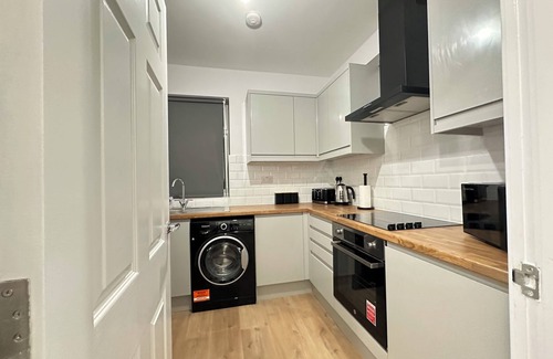 Selhurst Apartment | Beautiful Croydon Serviced Accommodation, by Edens