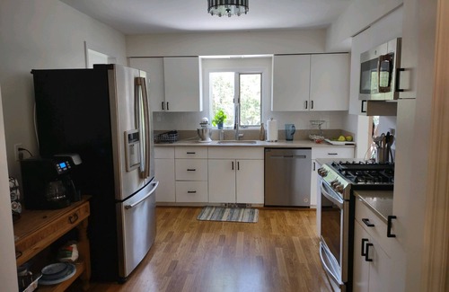 Cutchogue House | Beautiful fall getaway in a newly renovated waterfront home