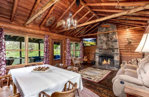 St Croix Falls House | Beautiful Family Cabin with Cozy Interior and Exterior in Saint Croix Falls, Wisconsin